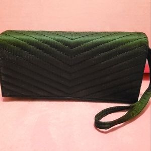 NM small black wristlet clutch